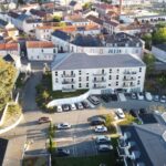 Construction d'une halle couverte ouverte